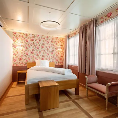 מלון Krone - Restaurant *